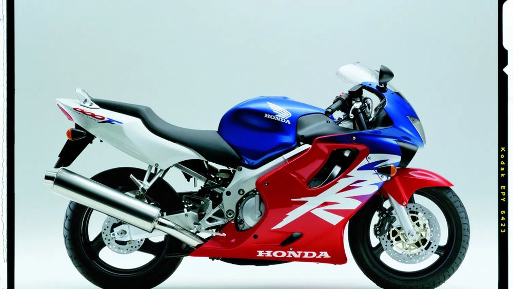 Honda CBR 600F (1999-2001) На части