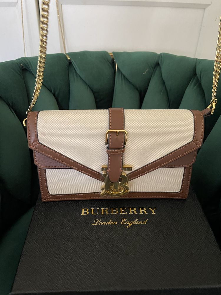 Чисто нова чанта BURBERRY