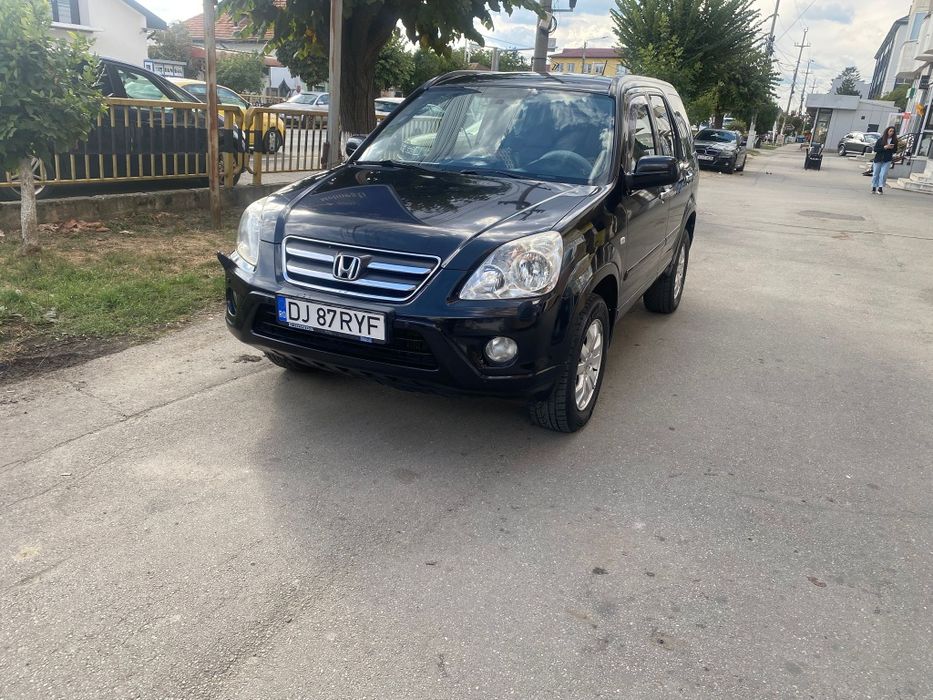 Vând Honda CR-V an2005