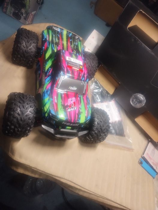 Hosim 1:10-68KMH безчеткови RC автомобили за възрастни, високоскоростн