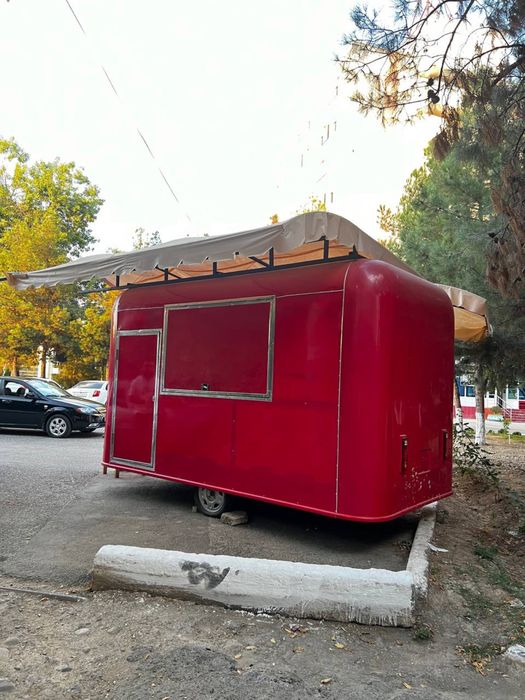 Foodtruck srochno sotiladi