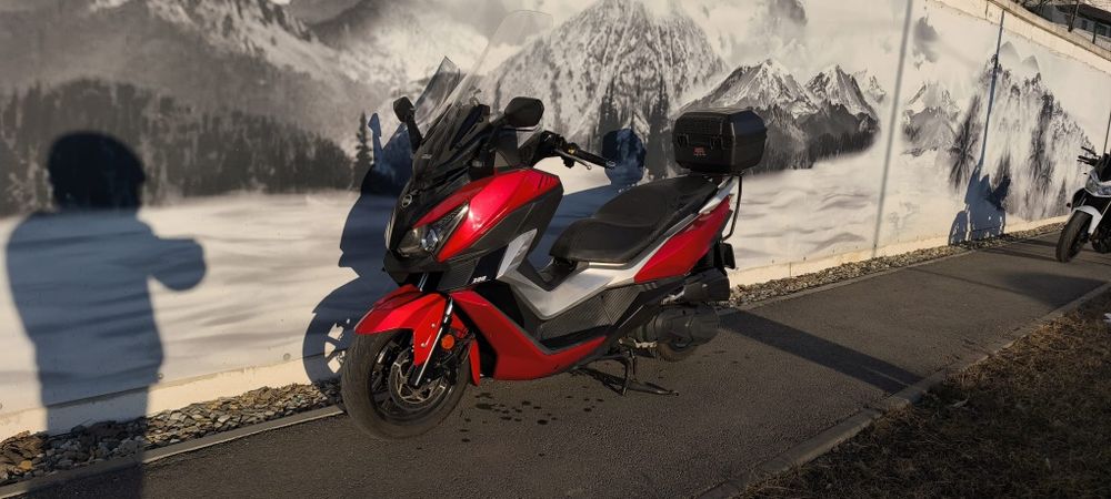 Vend scuter Sym cruisym 300