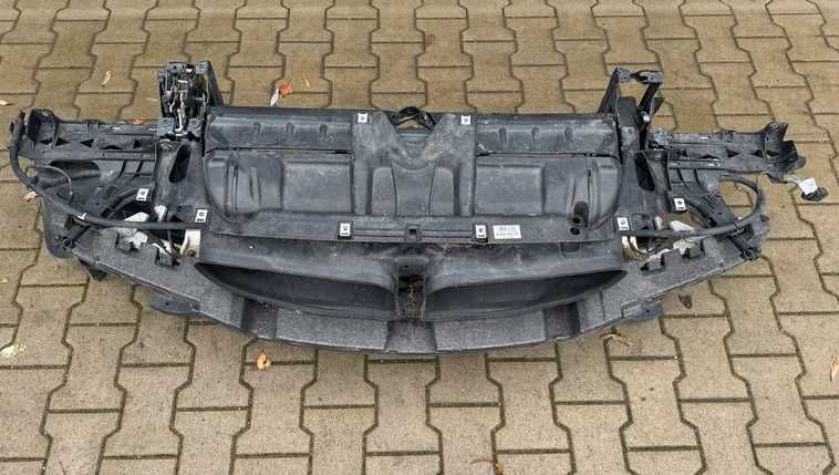 Trager complet bmw f13 f06 f12 640d 313 cai , panou frontal calandru
