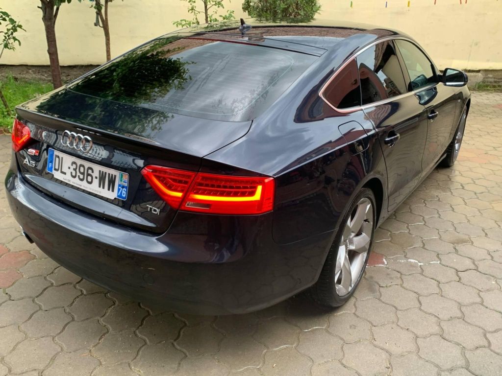 /// Audi A5 2.0 TDI 150 CP EURO 6 ///

An fab 2015 
Km 219.000 

• Spo