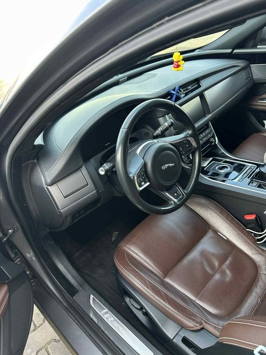 Vând jaguar xf R