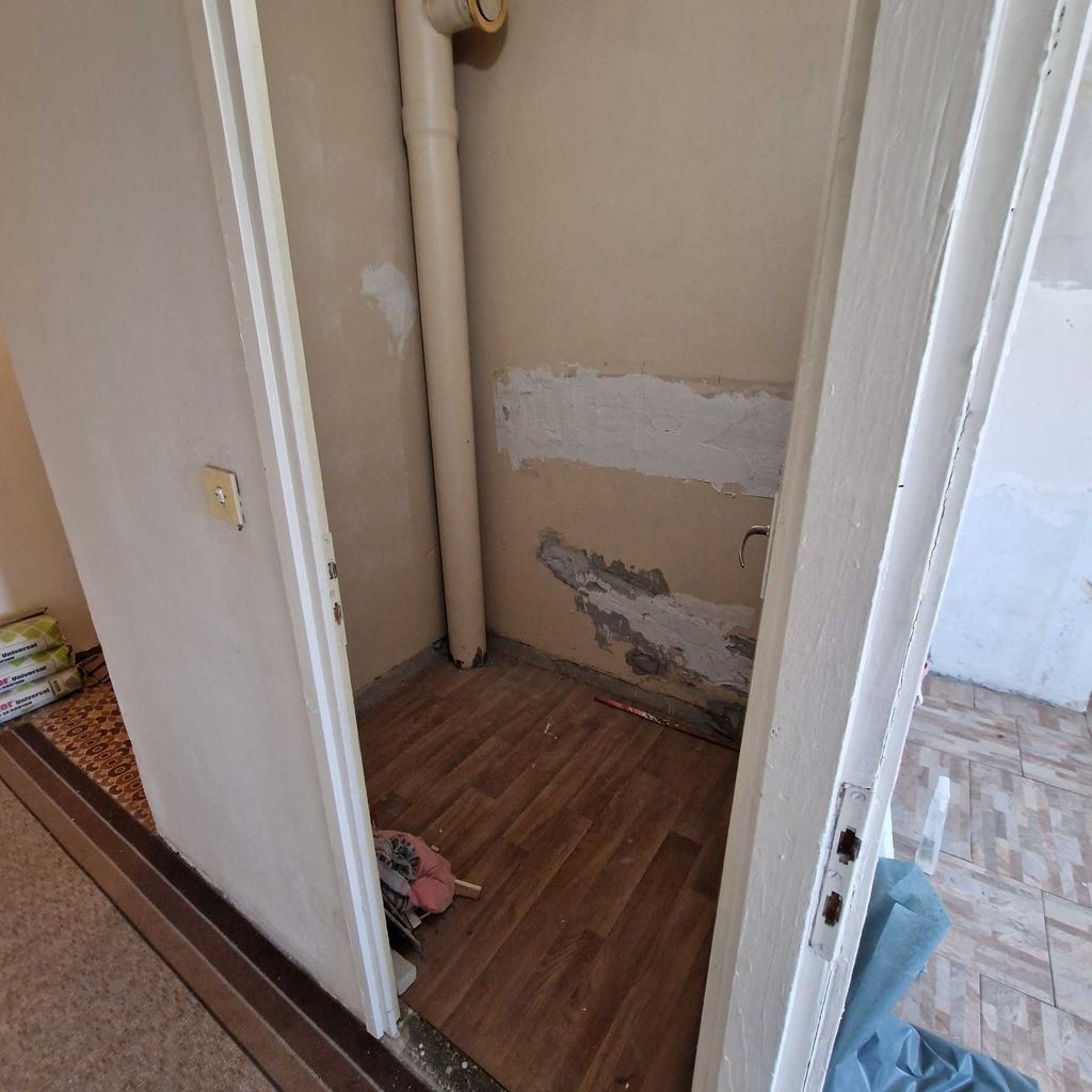 Продава се Четиристаен апартамент в Димитровград - 81 кв.м за 693 €/кв.м - Снимка #4