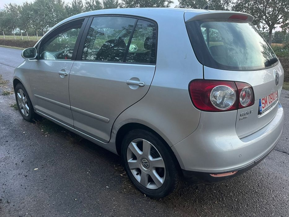 VW Golf 5 Plus 1.6 FSI Schimb cu platforma auto !