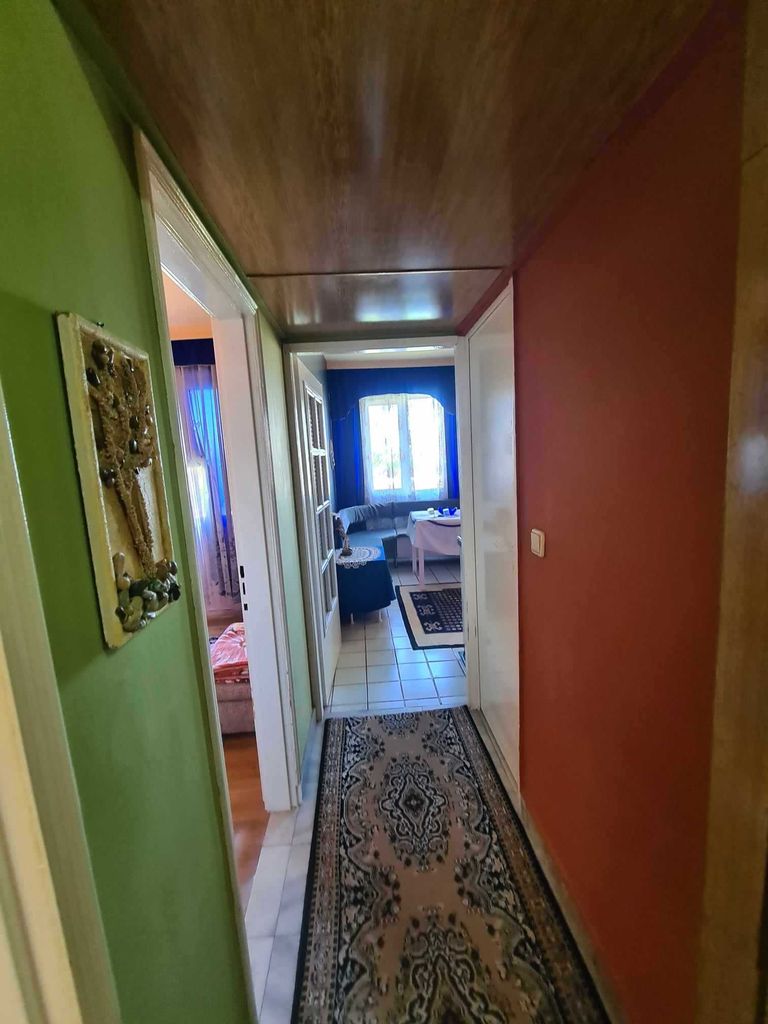 Продава се Тристаен апартамент в Хасково, Любен Каравелов - 89 кв.м за 888 €/кв.м - Снимка #6