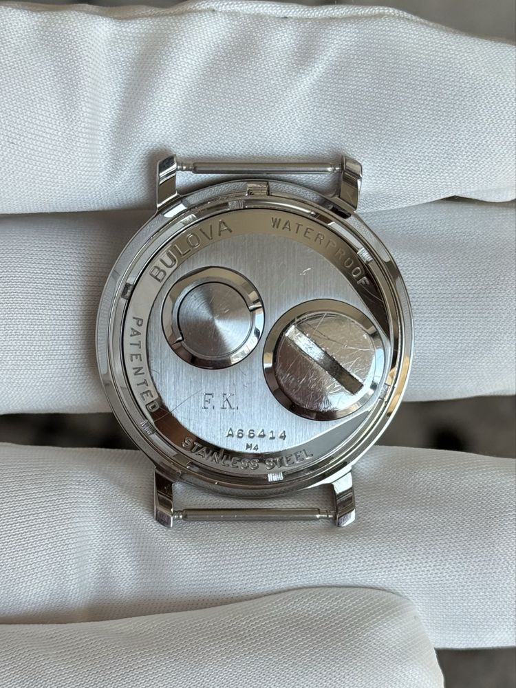 Часовник BULOVA ACCUTRON 214 SPACEVIEW 1964 M4 Камертон