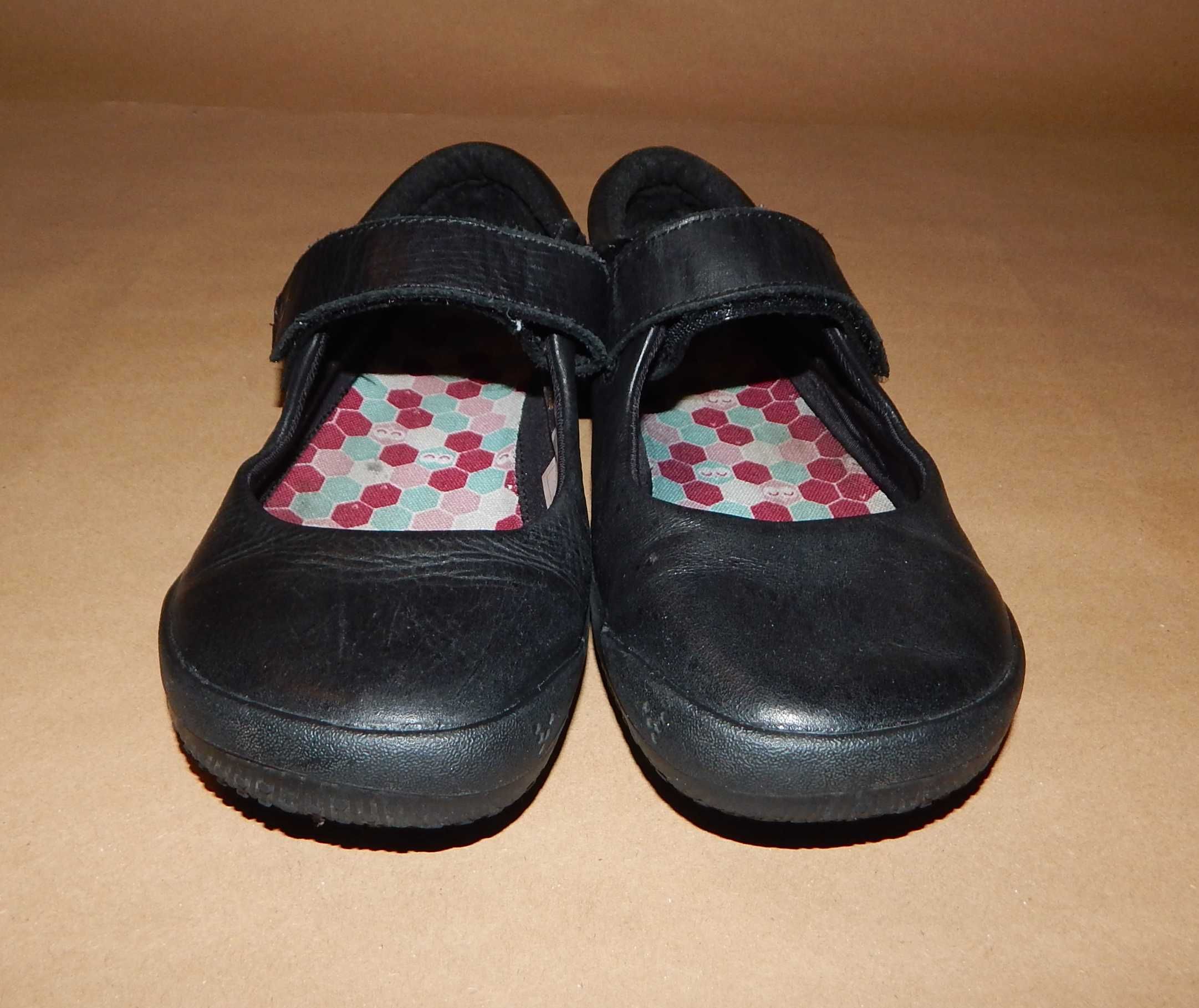 Pantofi Vivobarefoot, de fetite, de piele, stare foarte buna, 36