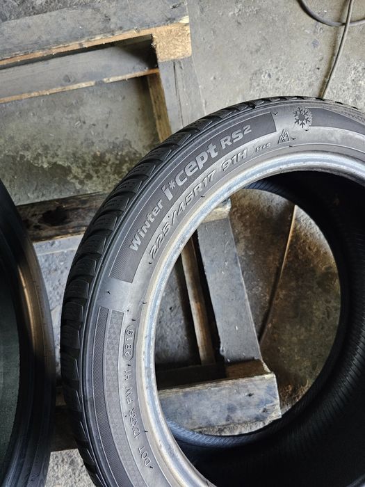 2 anvelope iarna 225 45 17 Hankook 2019