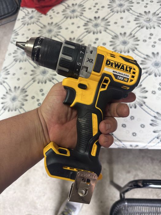 Акумулаторен винтоверт DEWALT DCD791NT