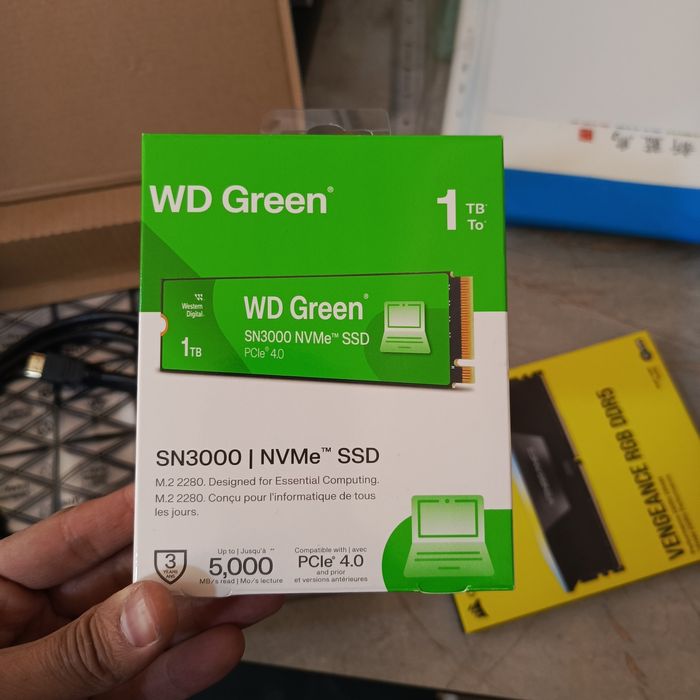 WD Green 1TB  M.2 SSD