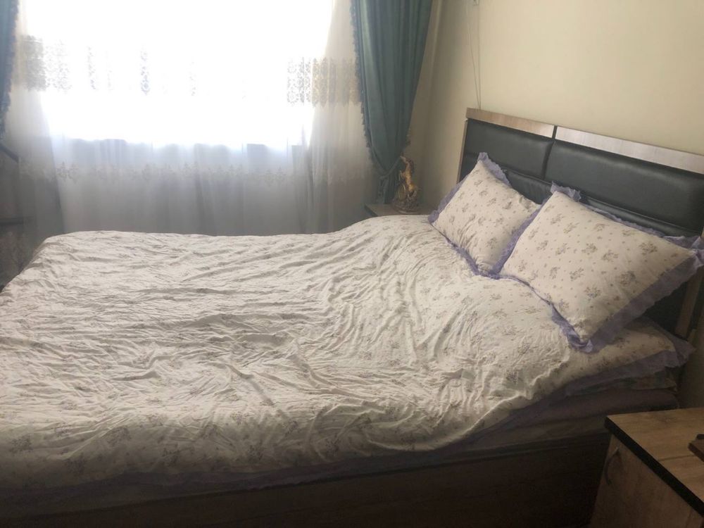 Mebel sotiladi va kompyuter stoli