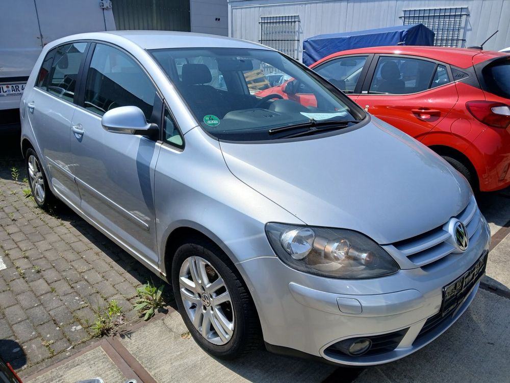 Golf 6 Plus automat 141000 km 1.6 FSI