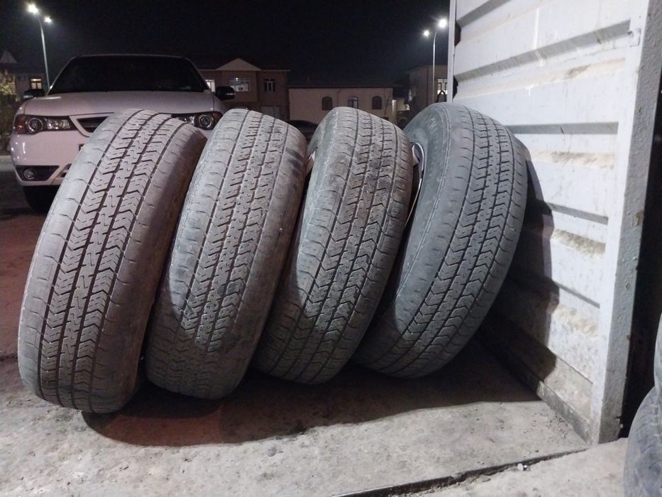 Диски ва шина комплект балон срочно сотилади