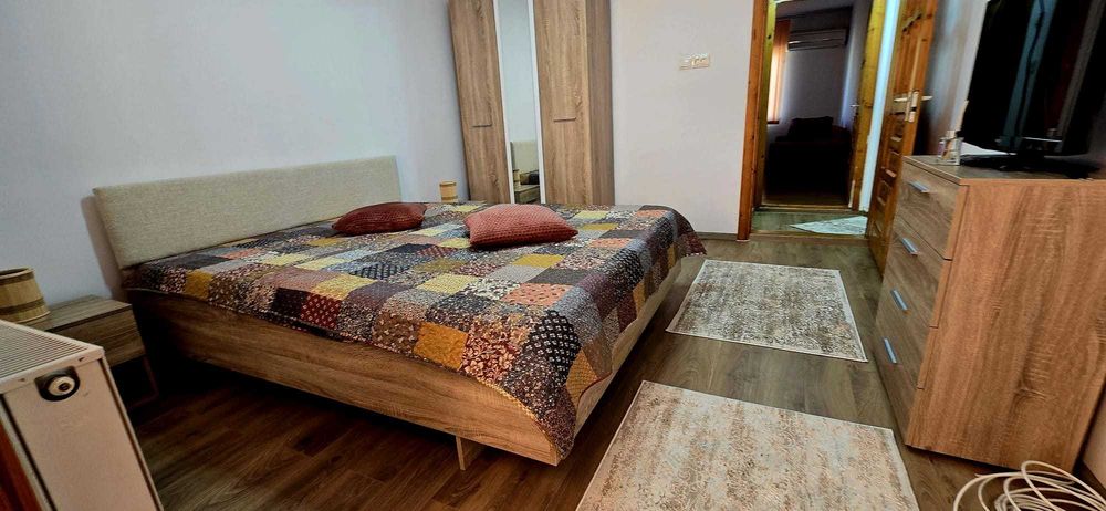 Proprietar, închiriez apartament Târgoviște strada Vlad Tepes Micro 11