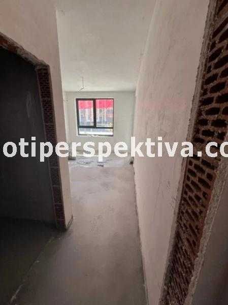 Продава се Тристаен апартамент в Пловдив, Христо Смирненски - 111 кв.м за 1271 €/кв.м - Снимка #9