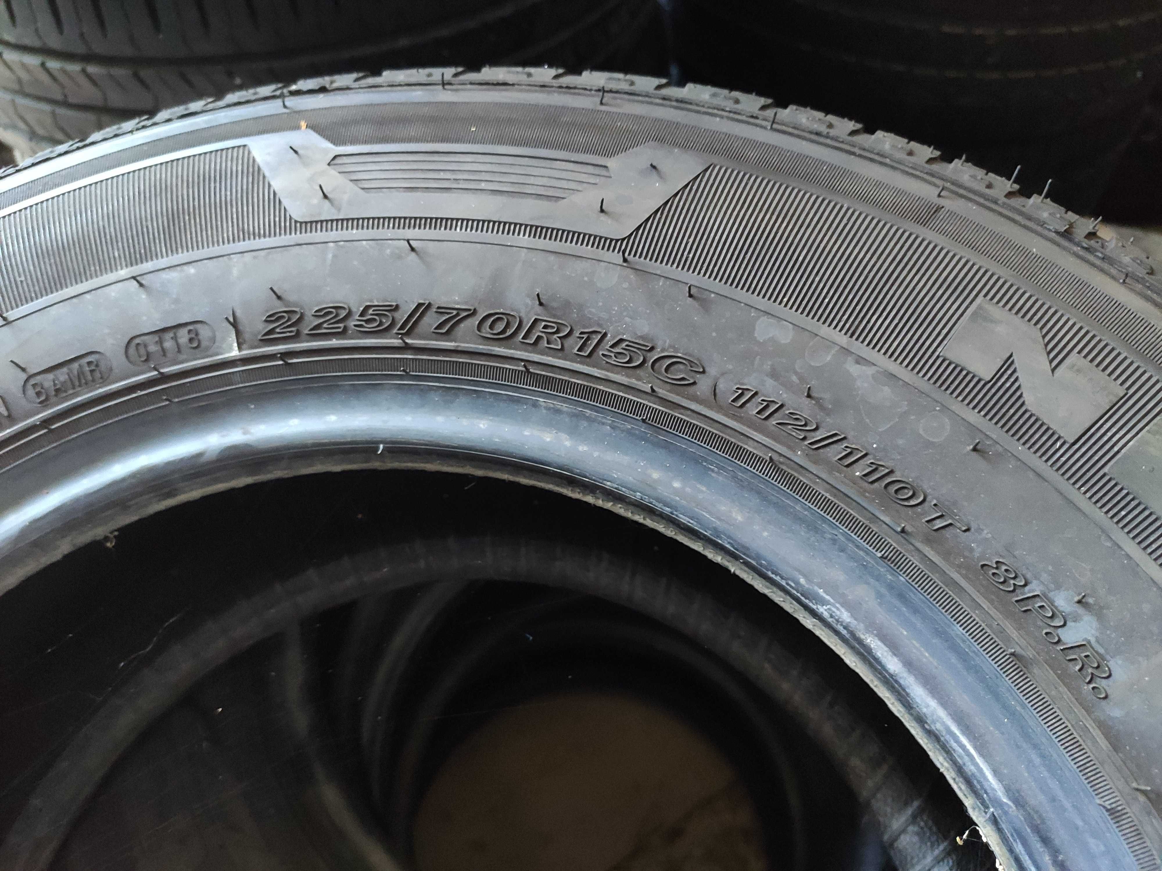 4бр Летни гуми за БУС 225 70 15 С - Nexen