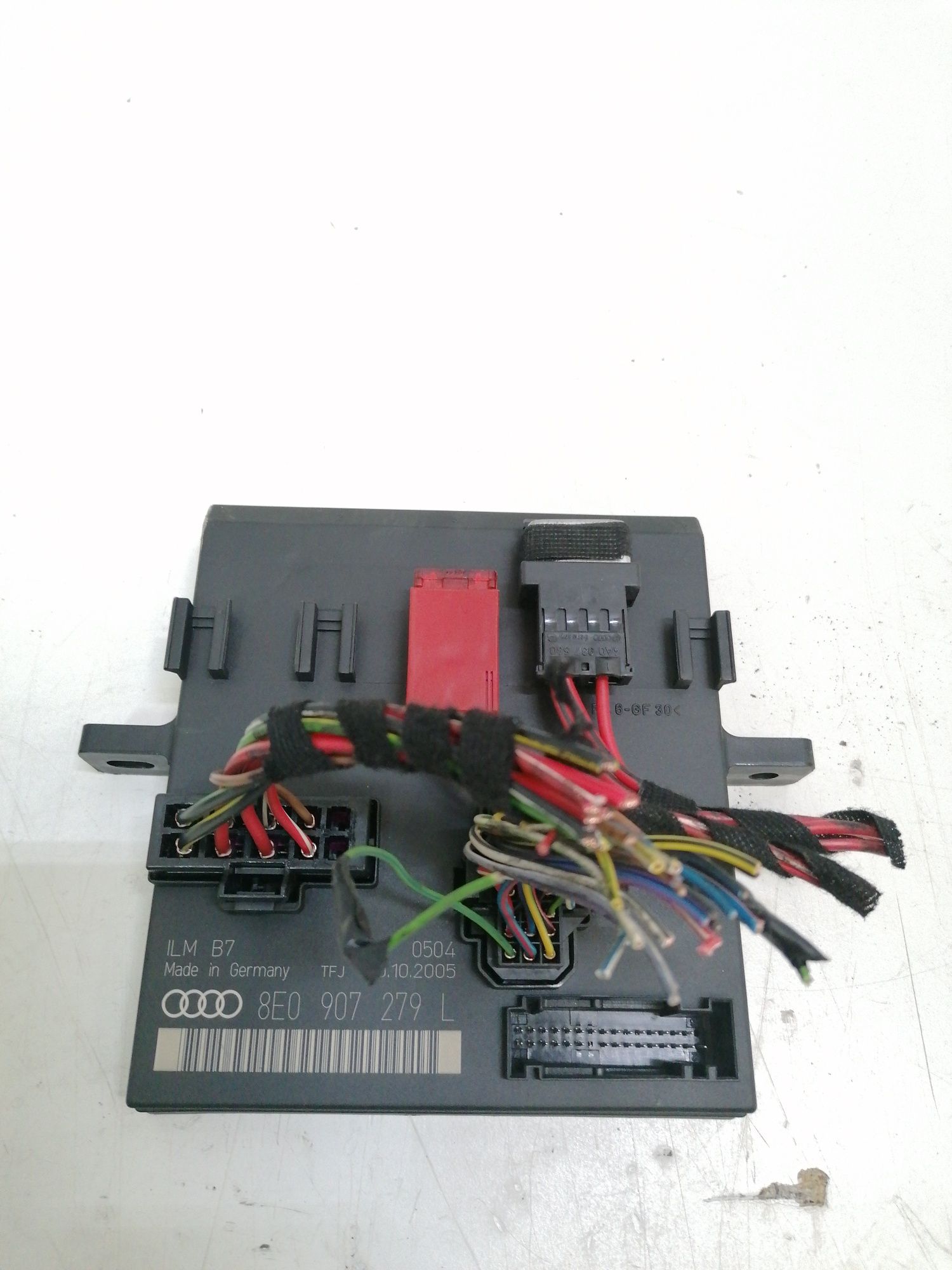 Modul confort calculator Lumini Audi A4 B7 8E0 907 279 L