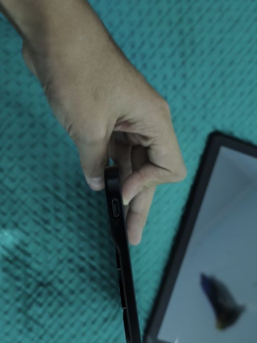 Планшет SERBE подходит для работы