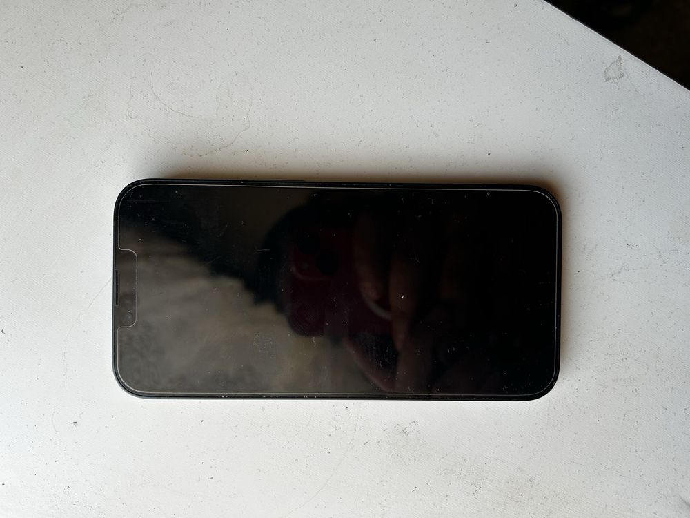 Iphone 13 256g Заключен icloud
