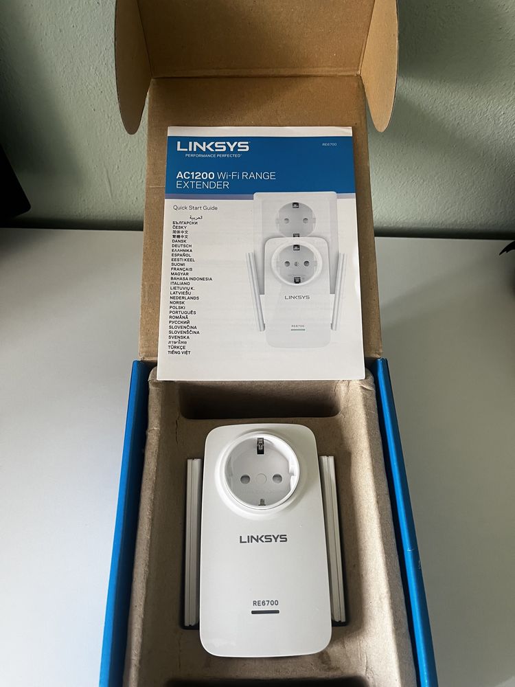 Linksys AC1200 /RE6700 разширител ибхват