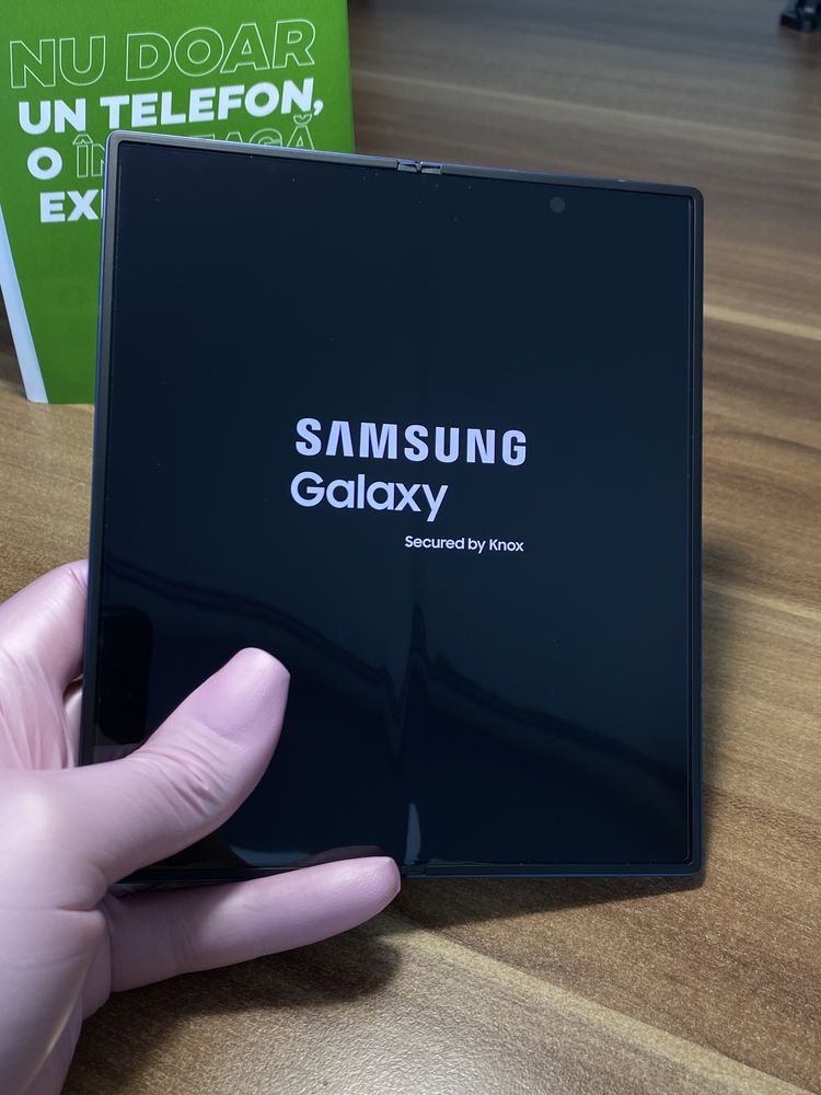 Samsung Galaxy Z Fold 6 Duos / Garanție 12 luni / 512 Gb / Ca nou