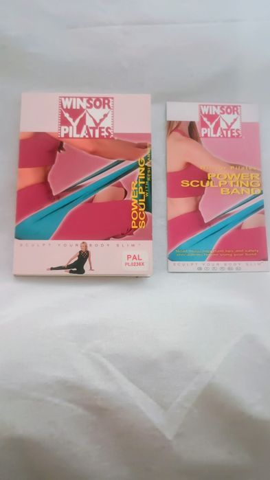 Fitness Pilates cu banda de modelare.