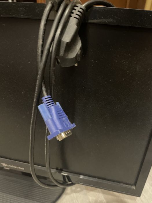 Монитор за настолен компютър