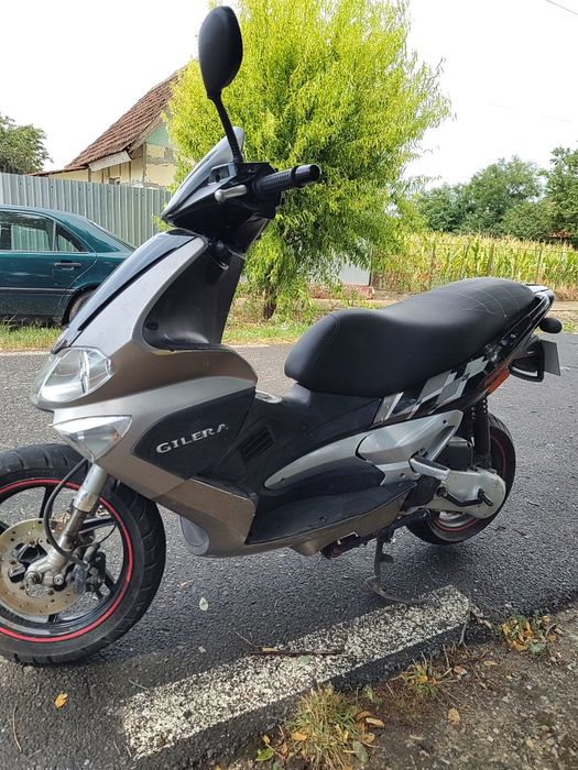Vând Scuter Gillera Runner 49cc