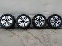 225/55 R17 Nokian Snowproof
