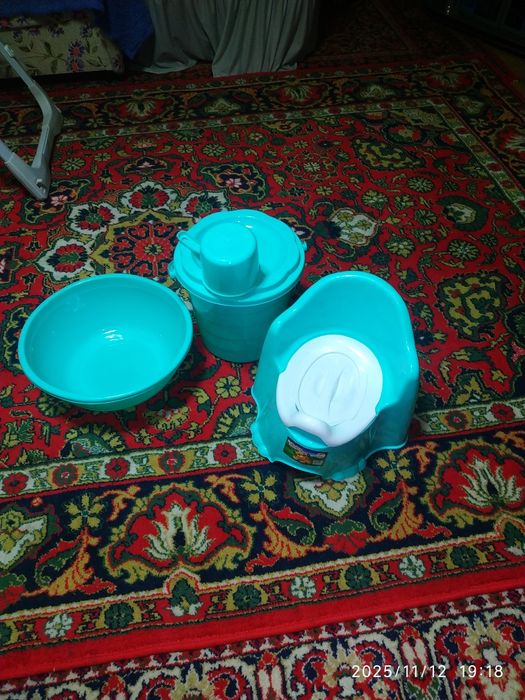 Детский горшок+тазик ковшик и ведро