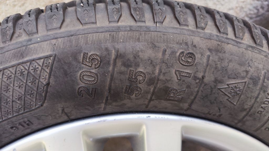 Джанти с гуми VW Golf 6