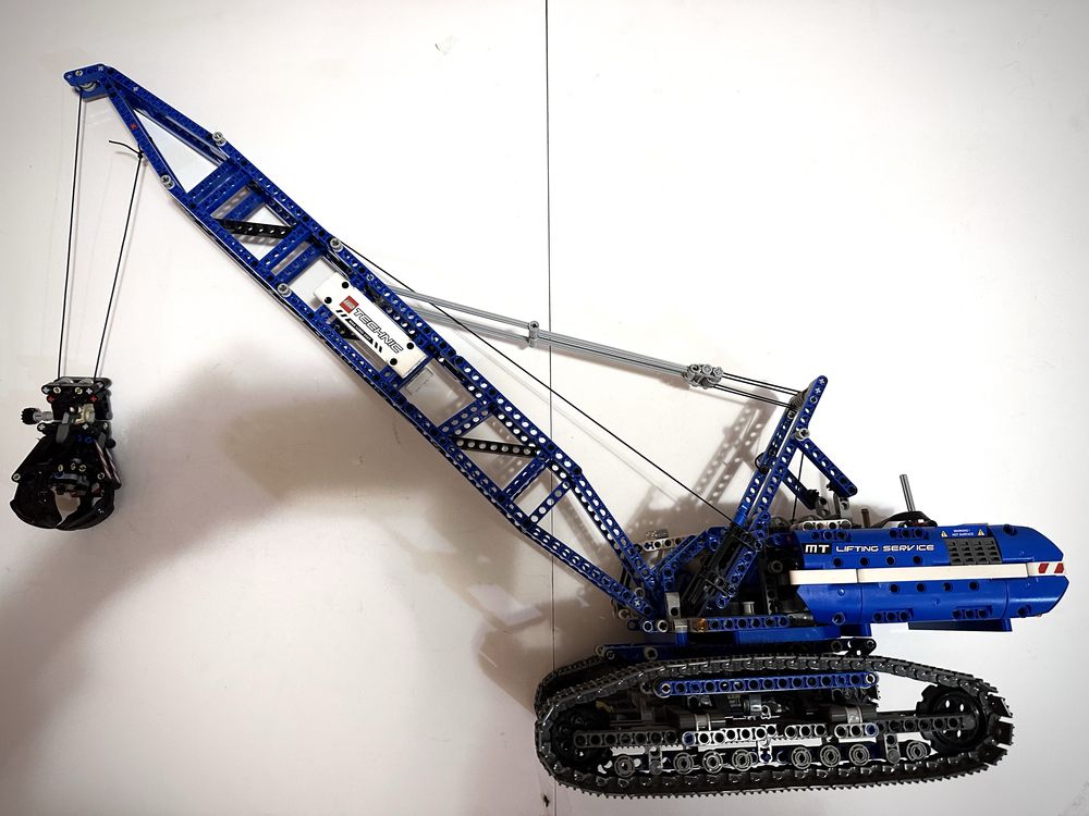 LEGO Technic серии  42042  42046  42110