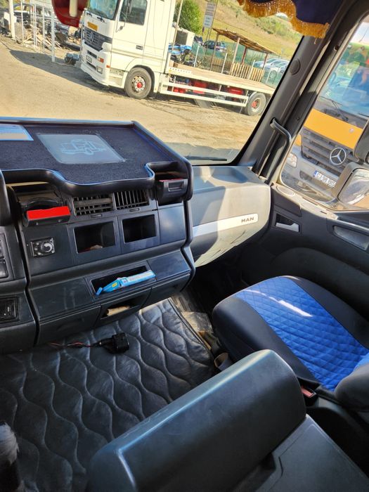 Vand bascula 8x4  MAN