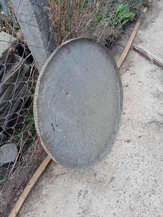 Метални варели  здрави с капак