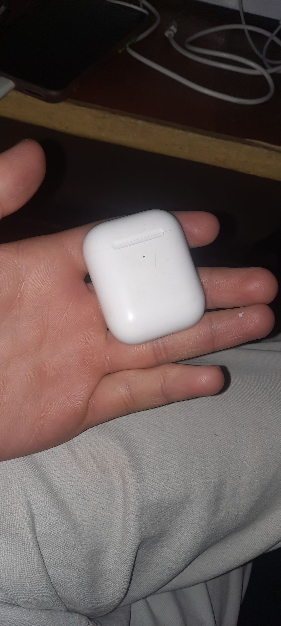 Airpods sotiladi 50 ming