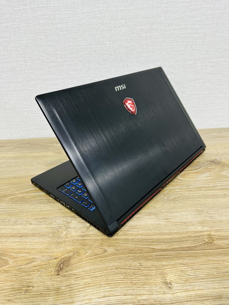 MSI STEALTH Core i7-8 Ядерный+GTX1050-4ГБ, 16 ГБ Озу, RGB клавиатура