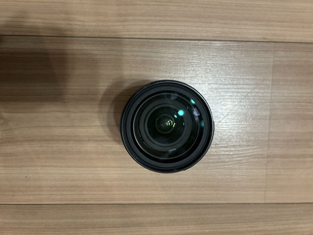 Фотоапарат Nikon D7000 комплект с обектив и аксесоар за светкавици