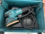 Makita BO6050/220V/750W/ ексцентър шлайф/ с куфар