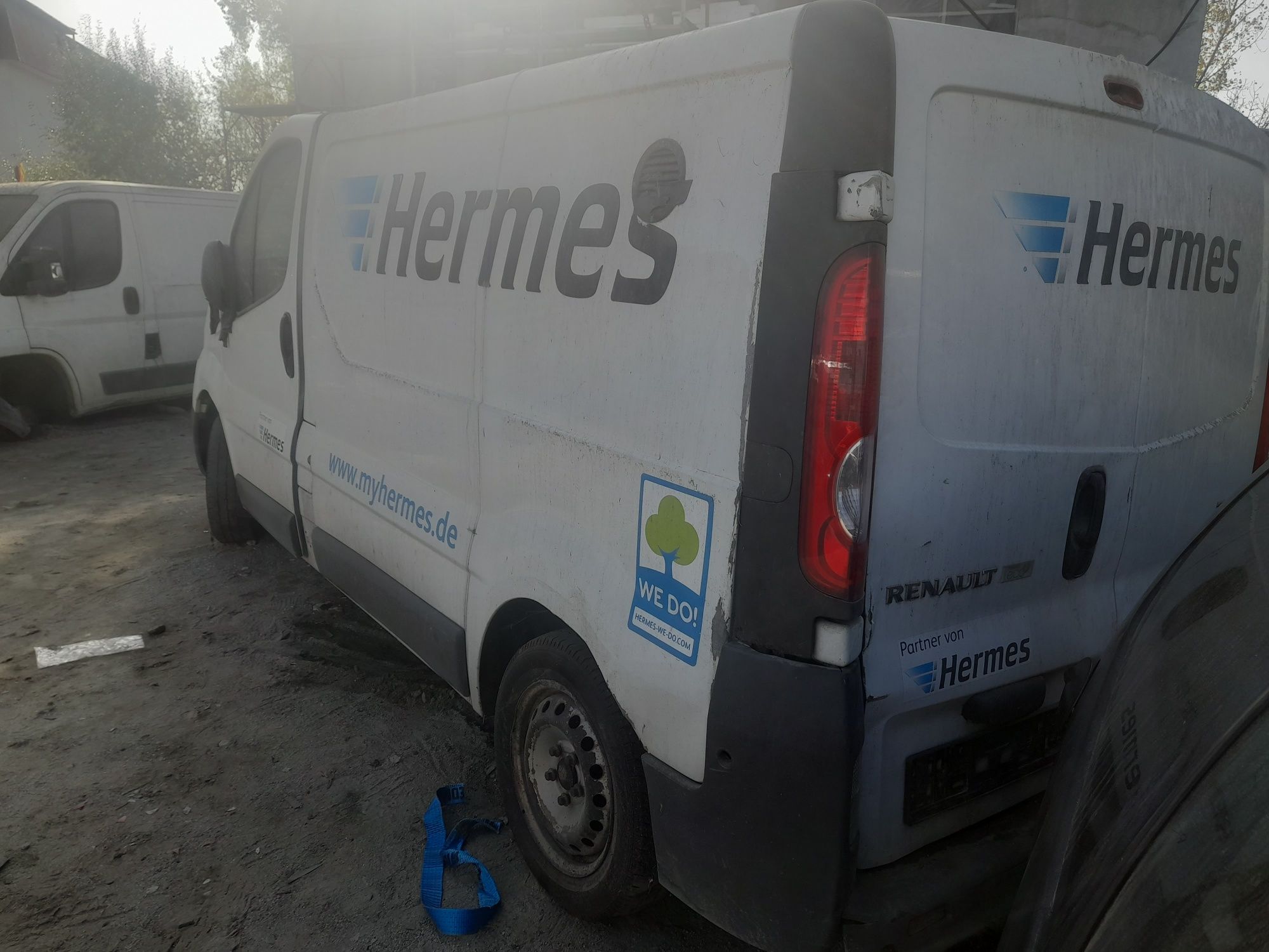 Dezmembrez renault trafic 2  1.9 2011