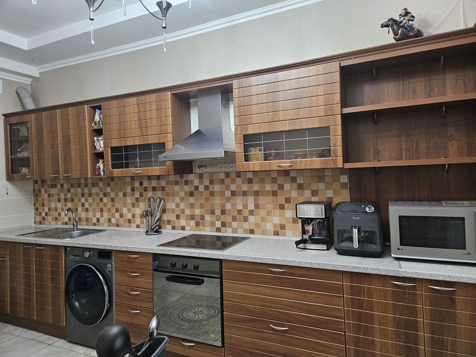 Продам кухонную мебель