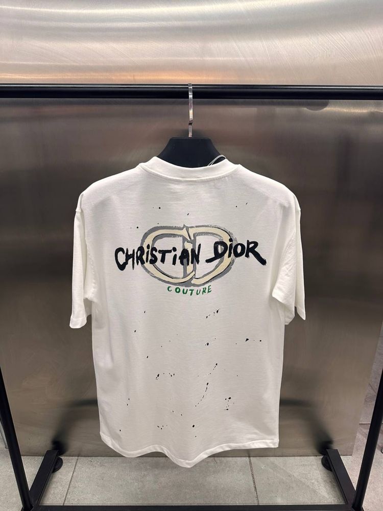 Тениски Dior и Dolce&Gabbana