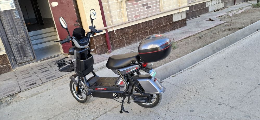 Skuter demansh ujindra