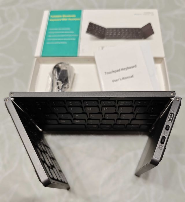 Lenovo Yoga Smart Tab модел YT-X705L Таблет + клавиатура с мишка