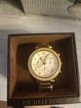 Продам часы Michael Kors оригинал