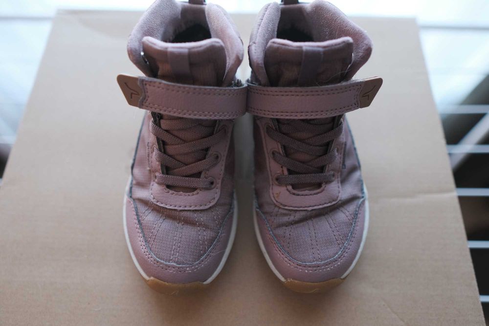 Nike Air и непромокаеми Боти за момичета
