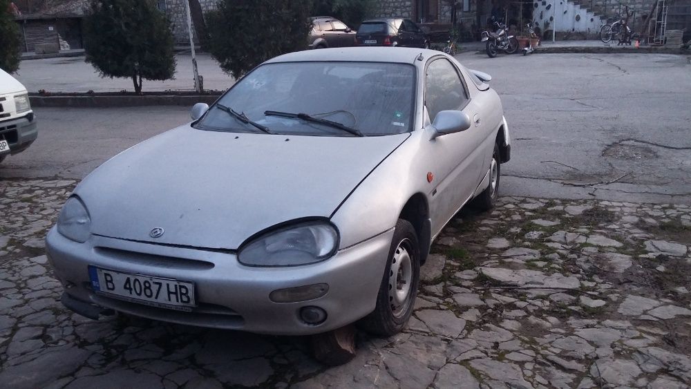 Мазда МХ3 1.8 Mazda MX3 1.8i на- части