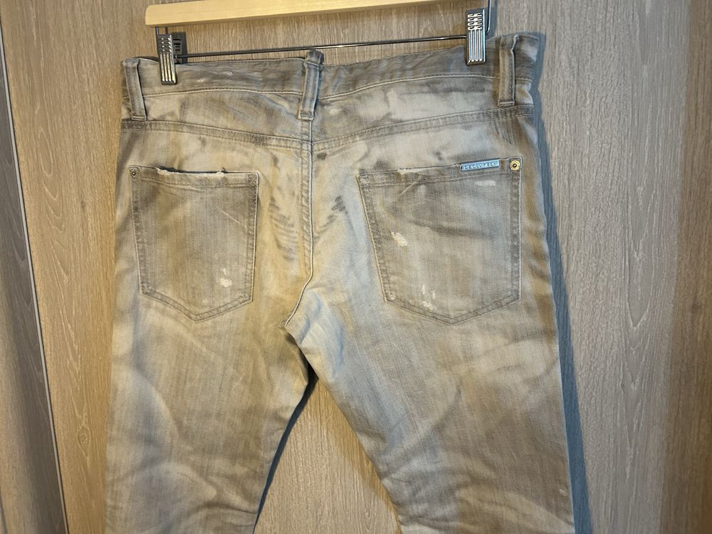 Blugi originali Dsquared marime 31/32 barbati